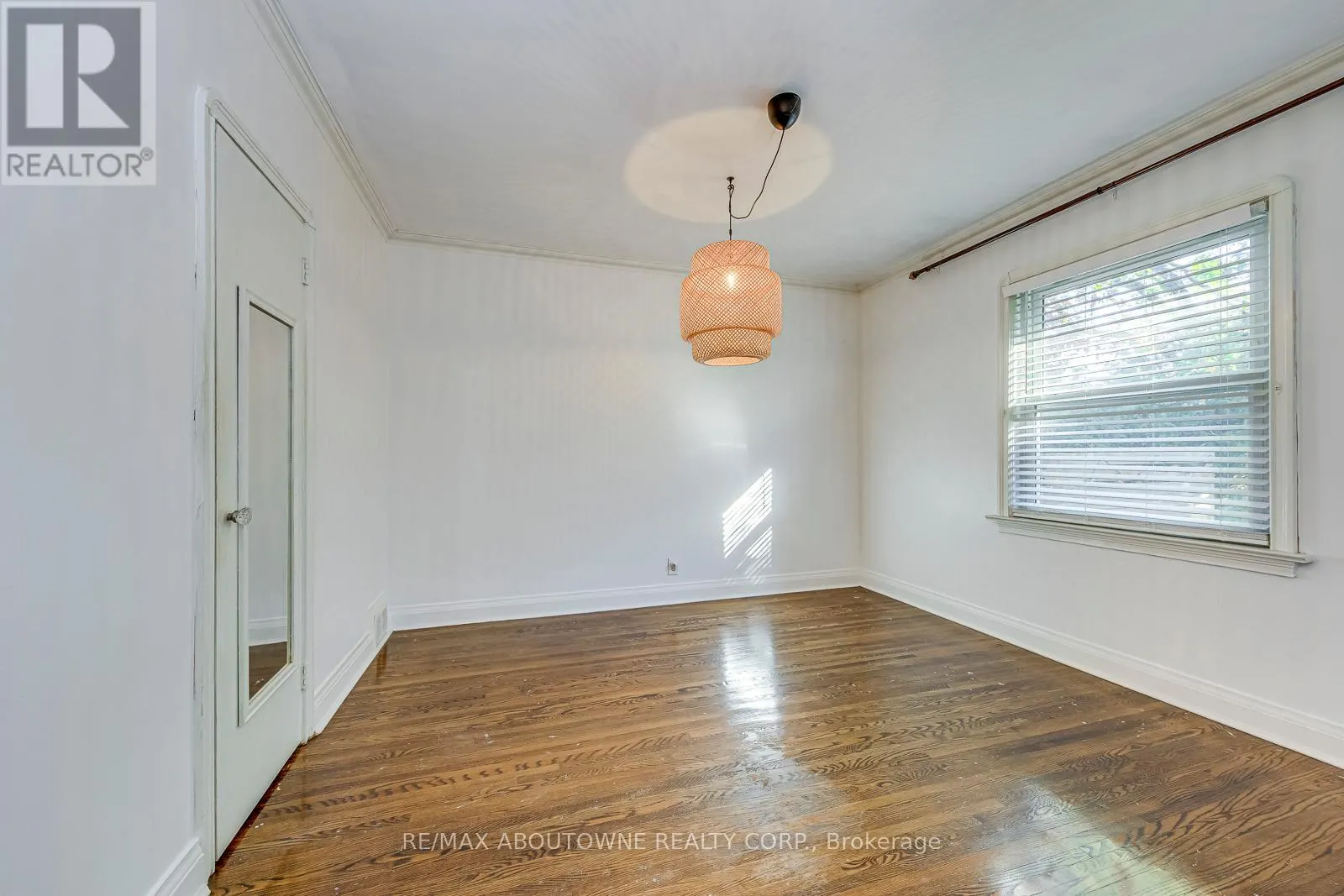 3 GLENN MURRAY DRIVE