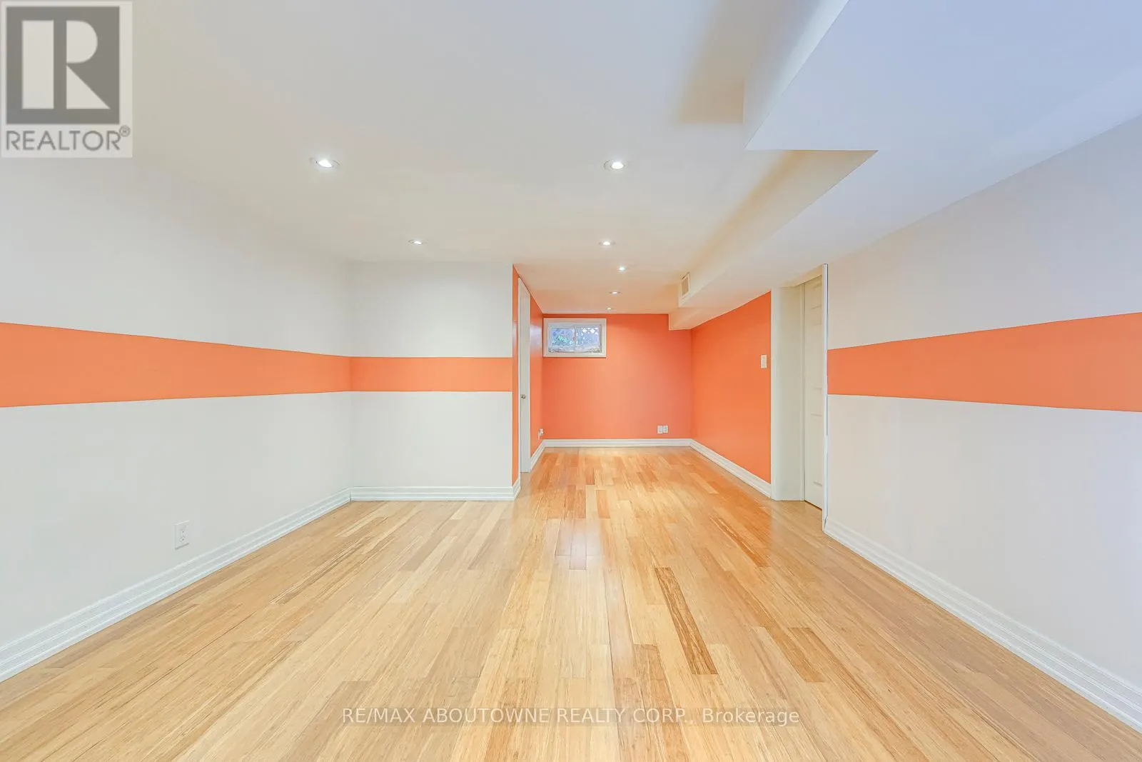 3 GLENN MURRAY DRIVE