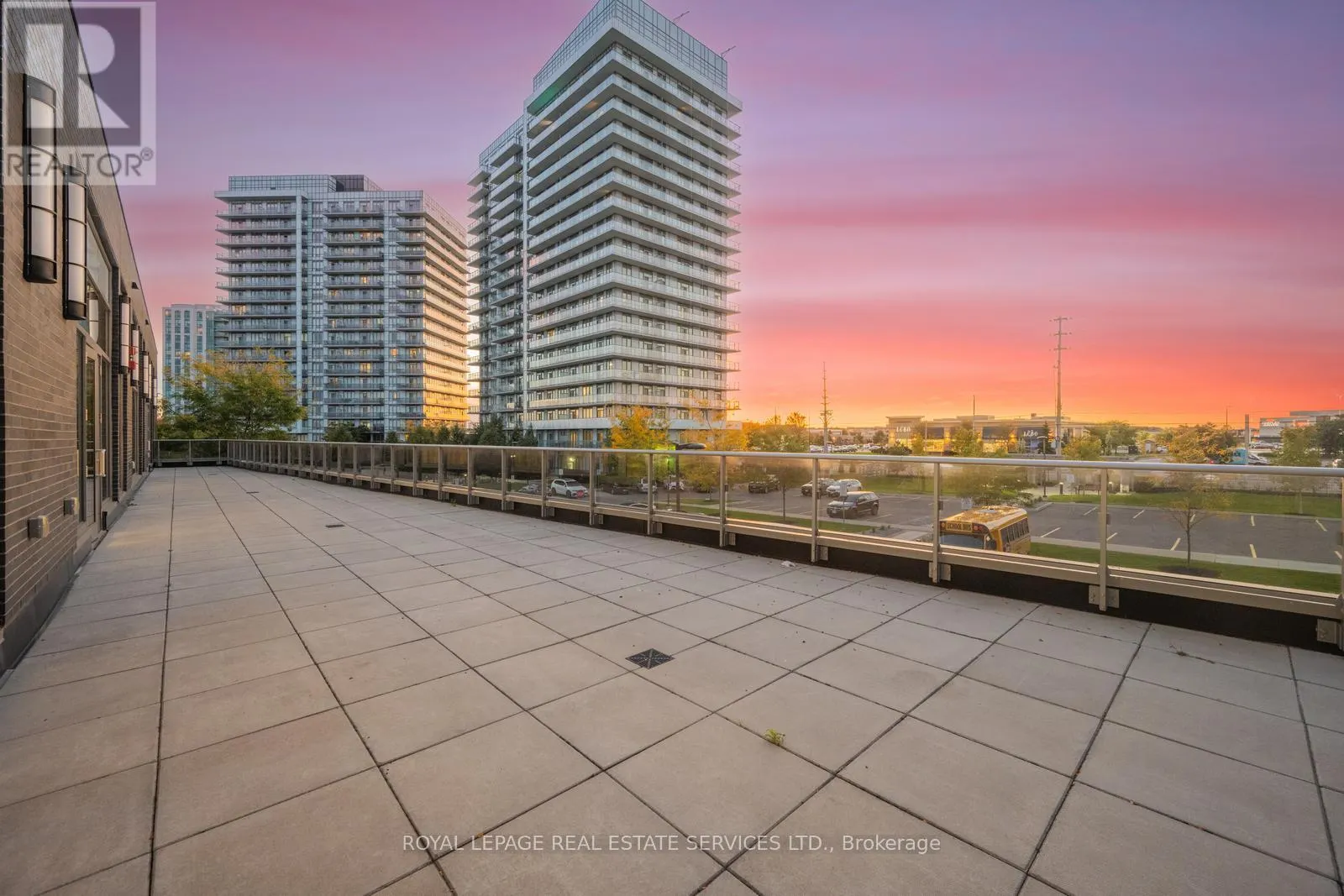 1010 - 4633 GLEN ERIN DRIVE