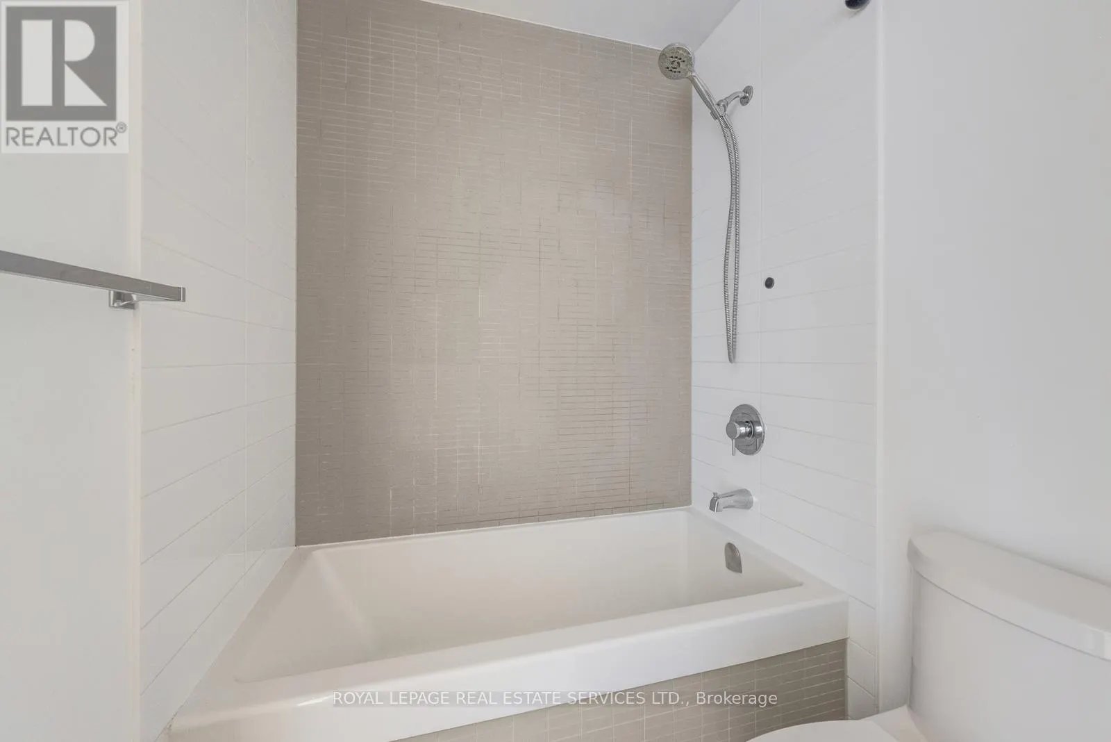 1010 - 4633 GLEN ERIN DRIVE