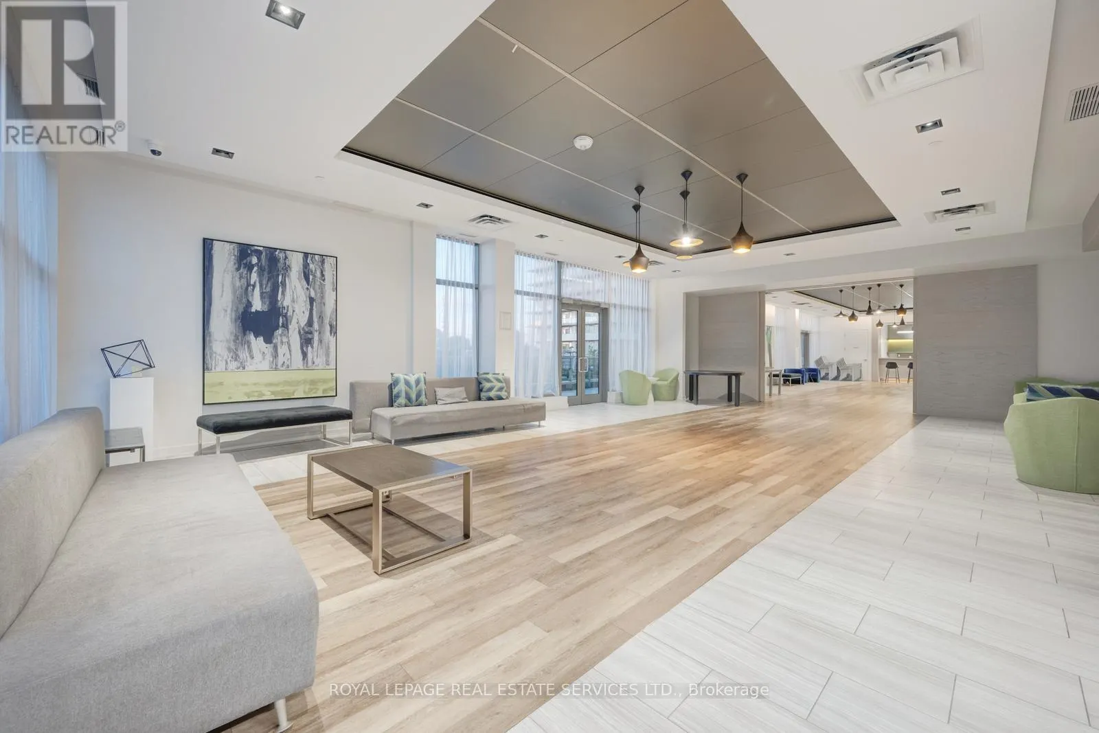 1010 - 4633 GLEN ERIN DRIVE