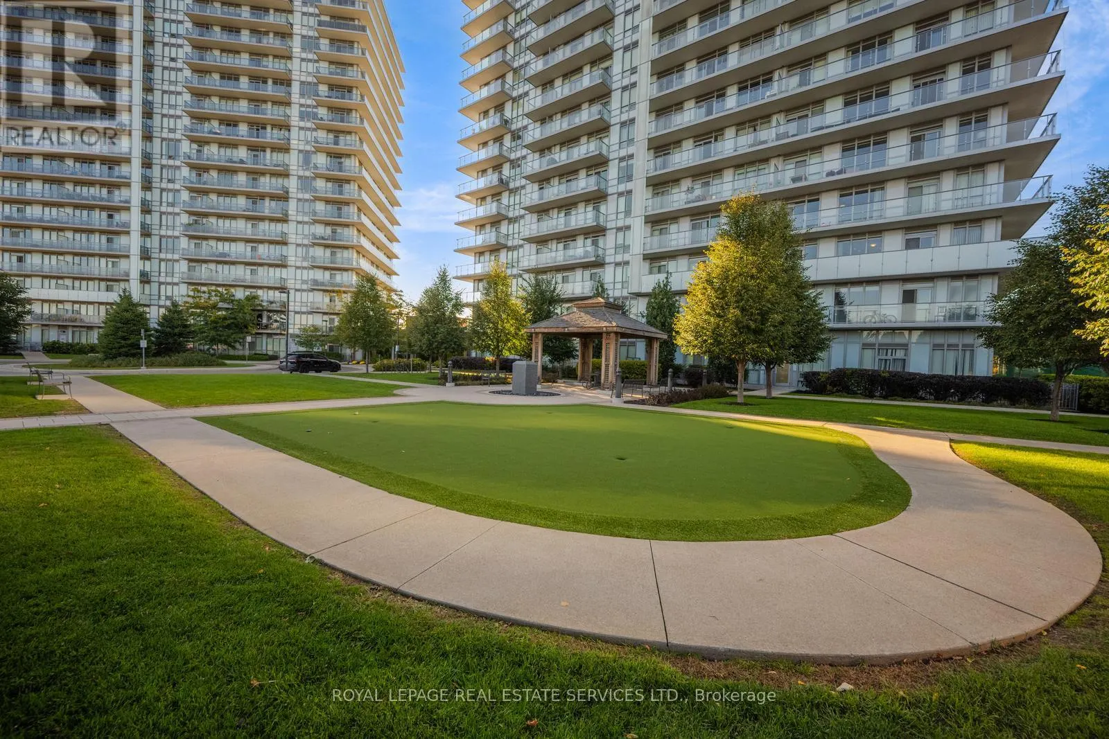 1010 - 4633 GLEN ERIN DRIVE
