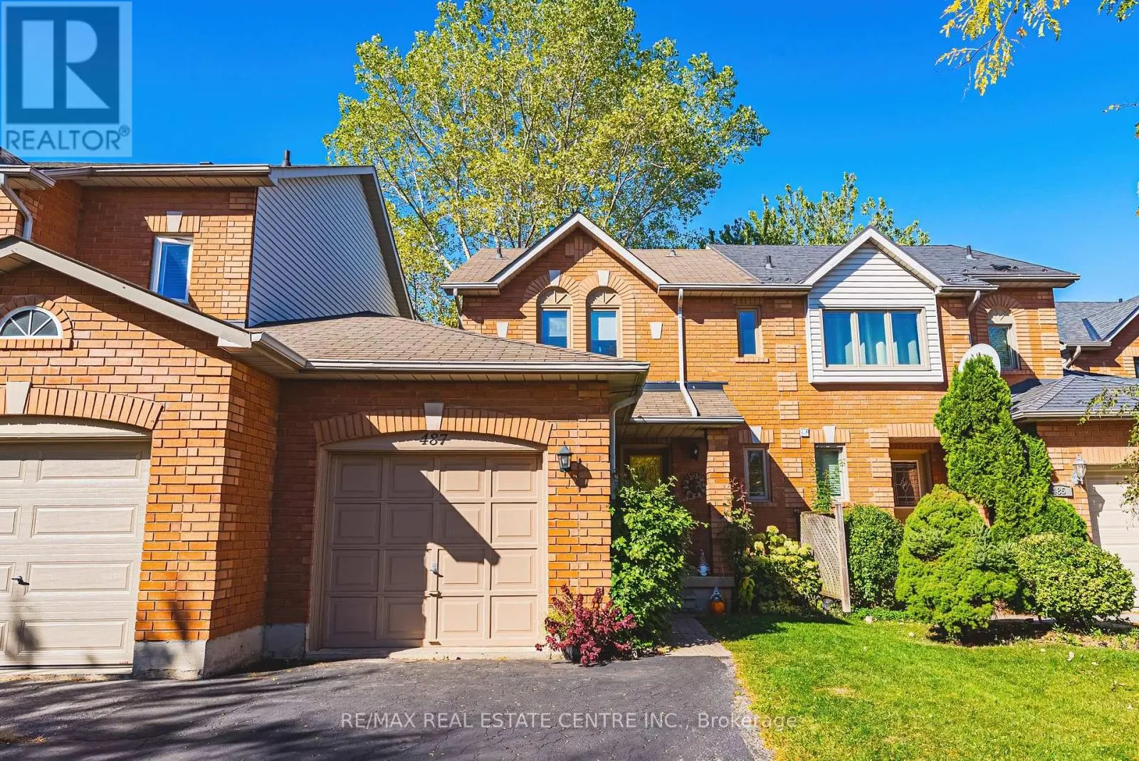 487 TAYLOR CRESCENT
