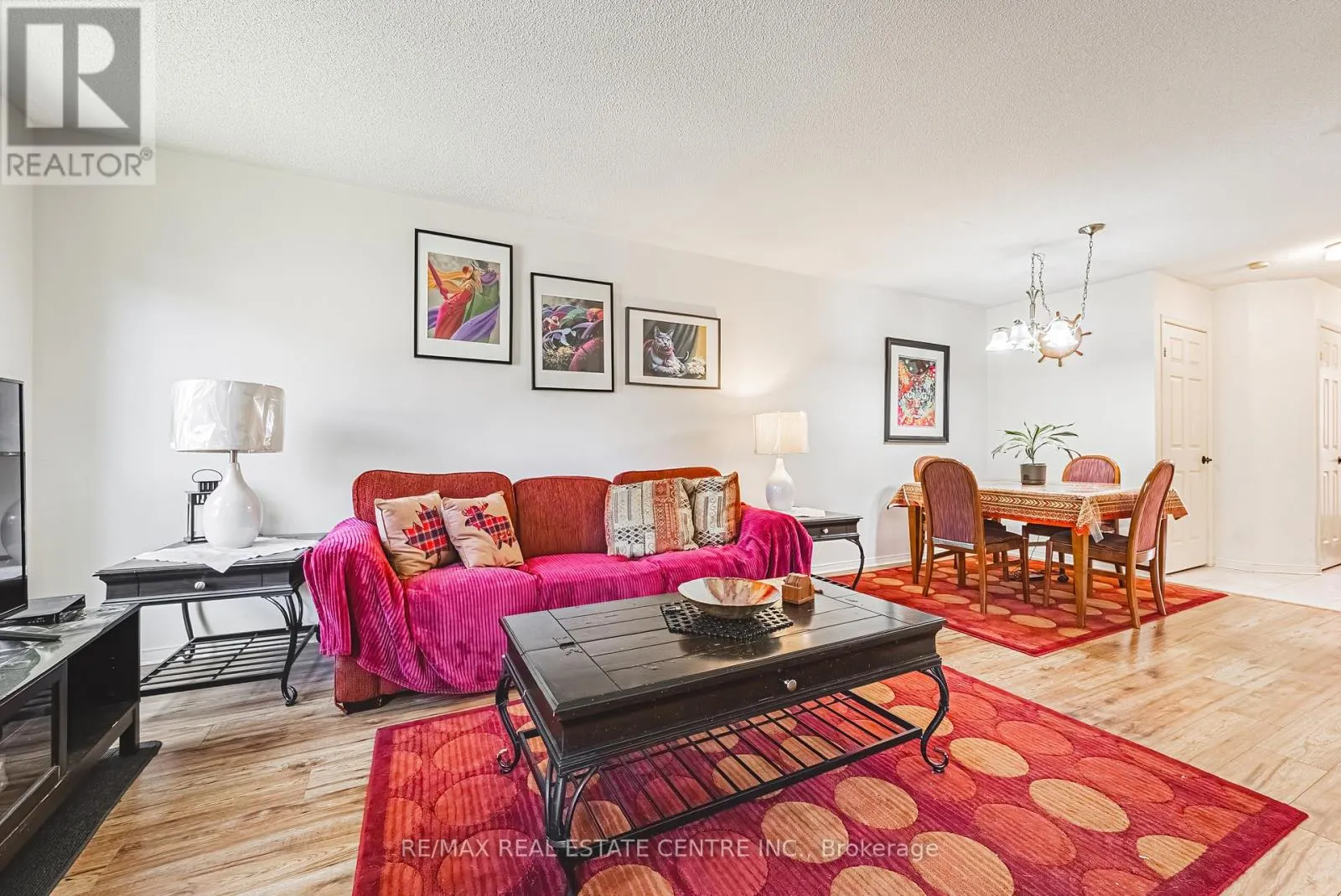487 TAYLOR CRESCENT