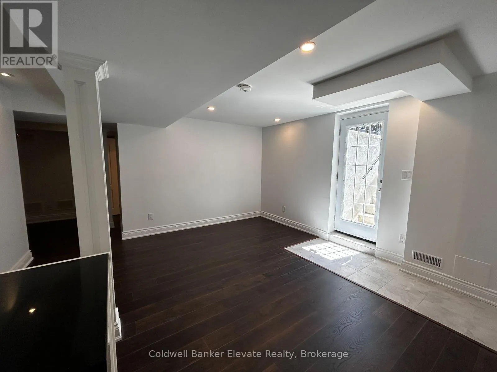 LL - 1070 GORHAM WAY