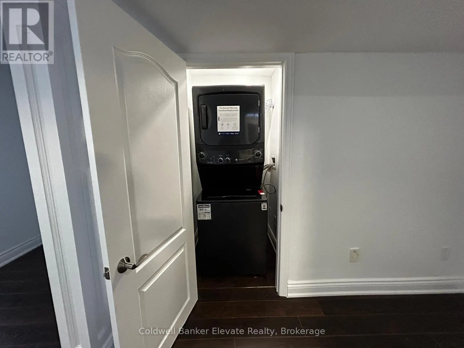 LL - 1070 GORHAM WAY