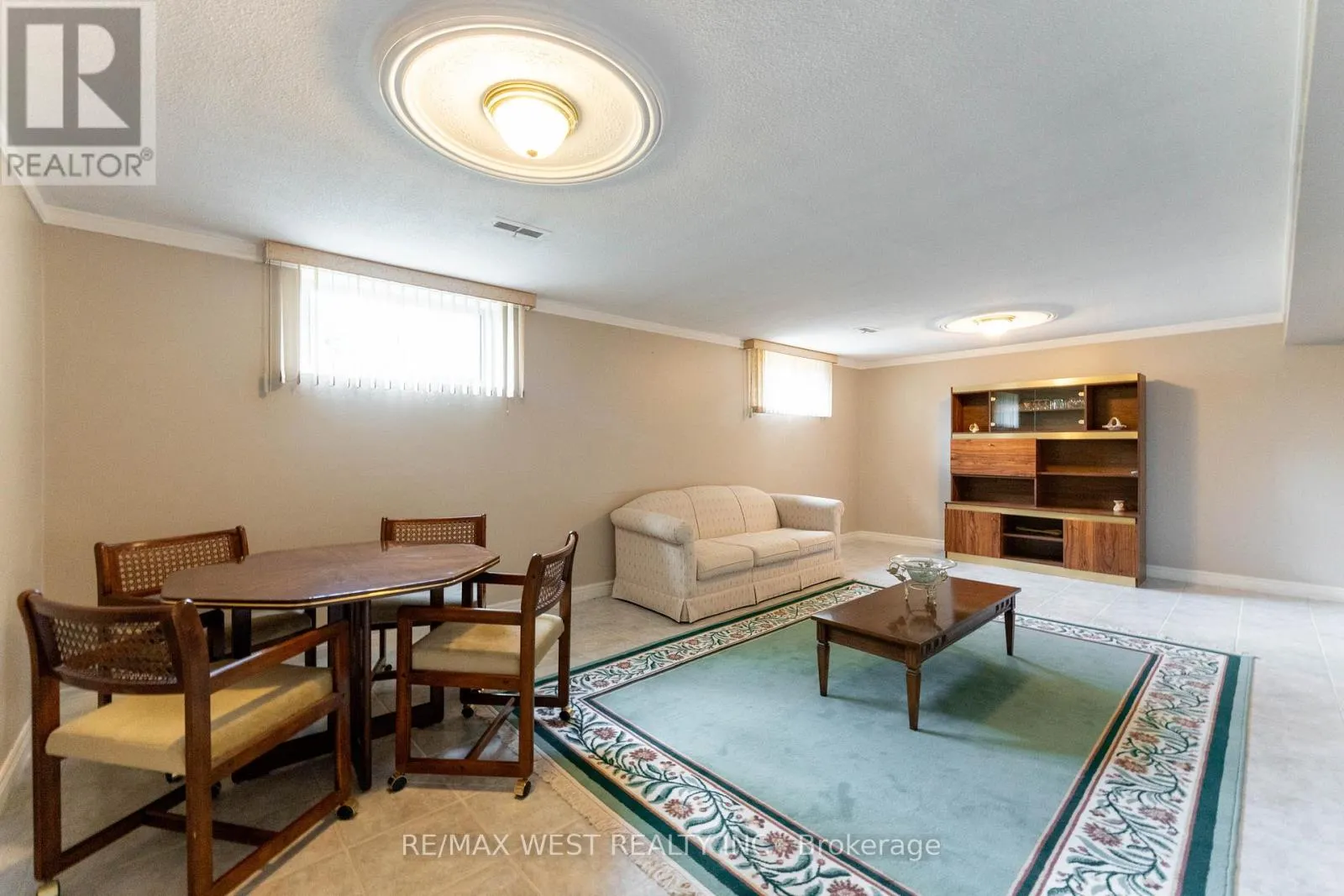 125 HONEYWOOD ROAD