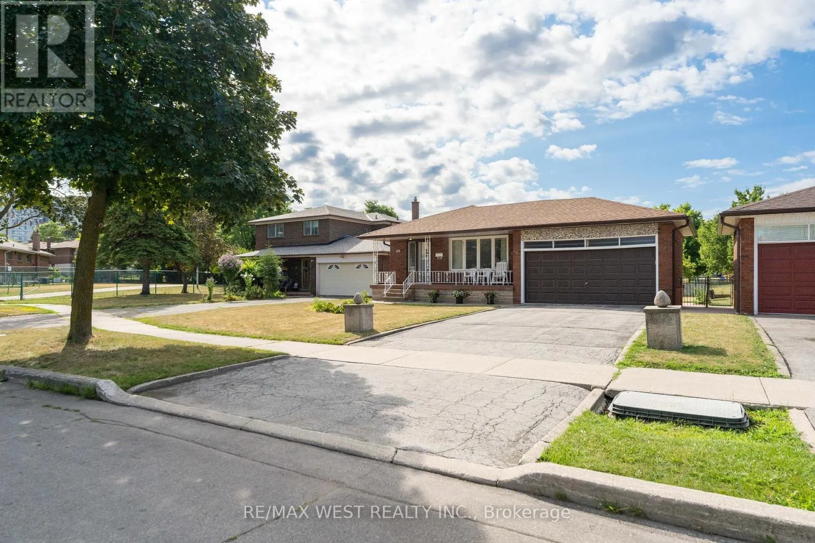 125 HONEYWOOD ROAD