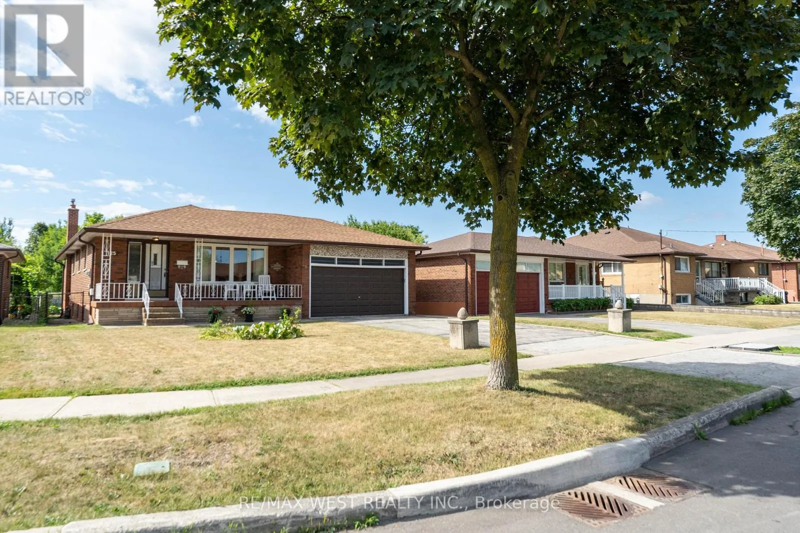 125 HONEYWOOD ROAD