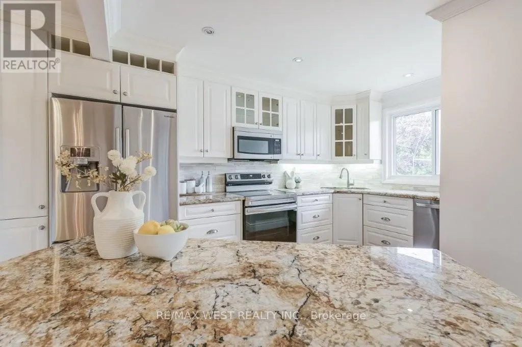 47 BREADNER DRIVE