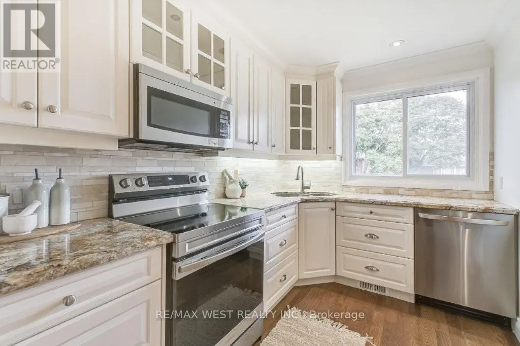 47 BREADNER DRIVE