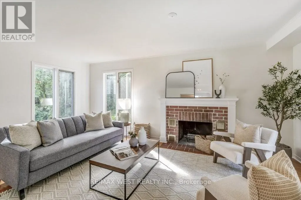 47 BREADNER DRIVE