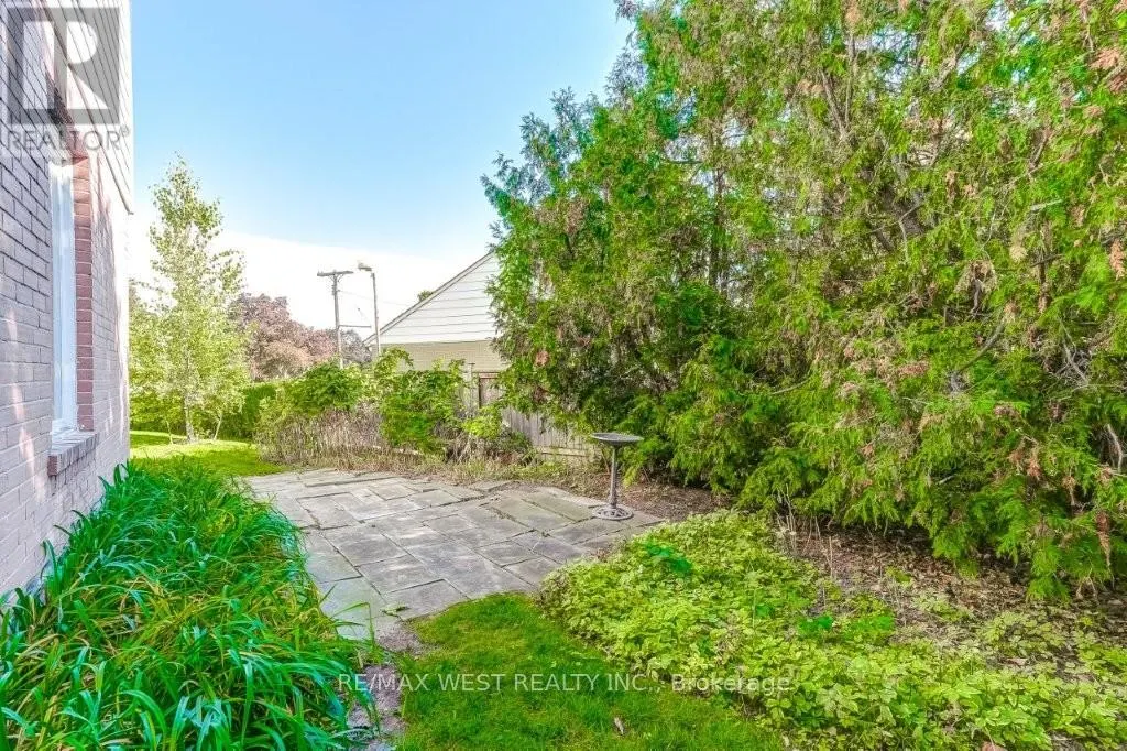 47 BREADNER DRIVE