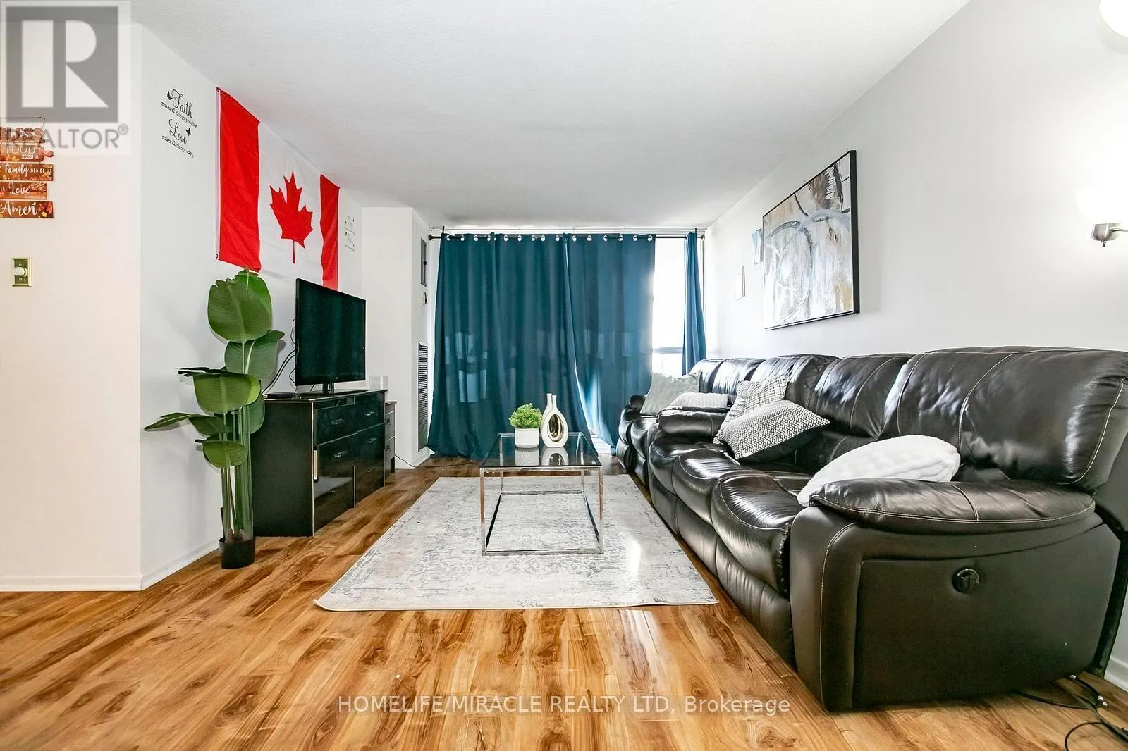 1610 - 15 KENSINGTON ROAD