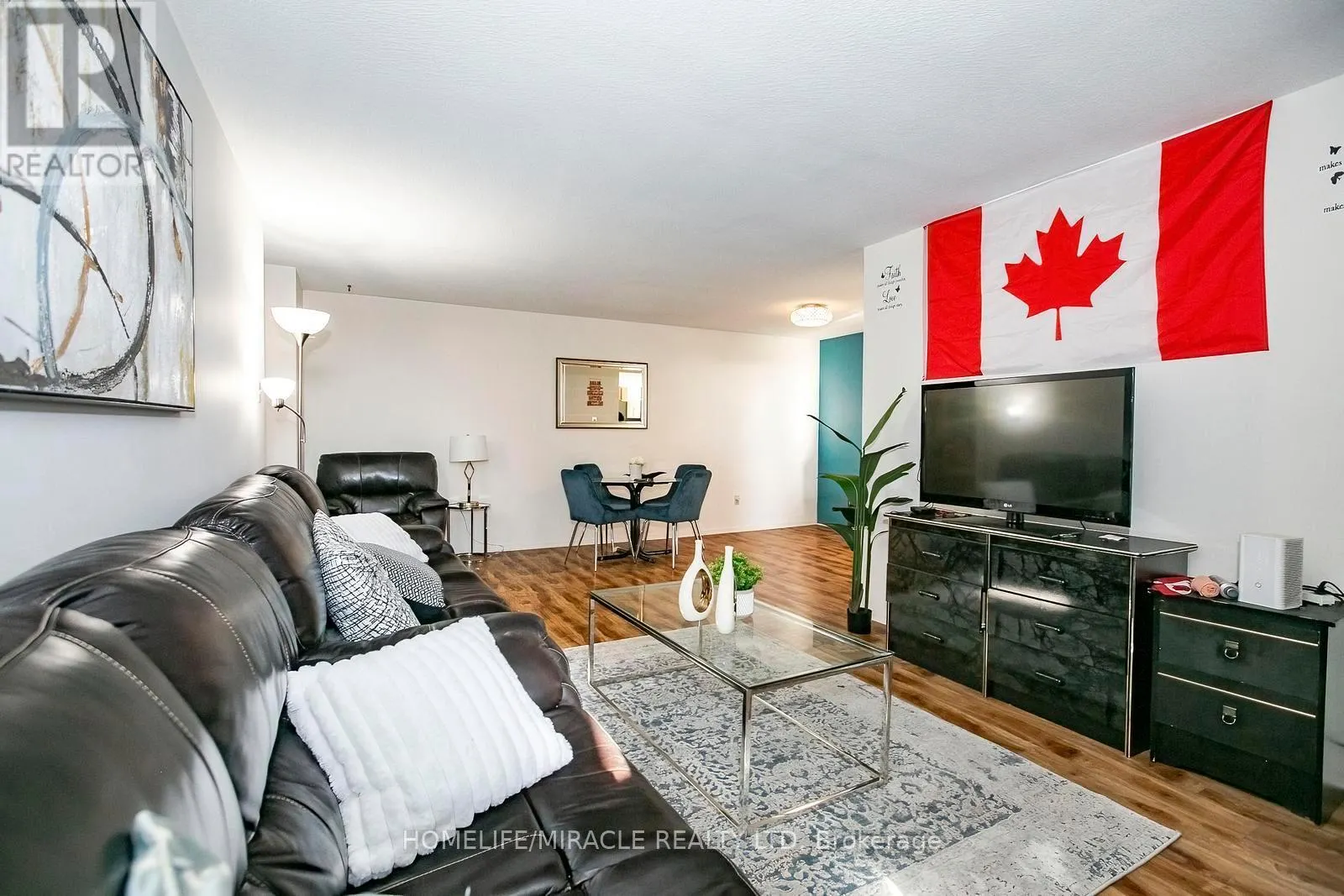 1610 - 15 KENSINGTON ROAD