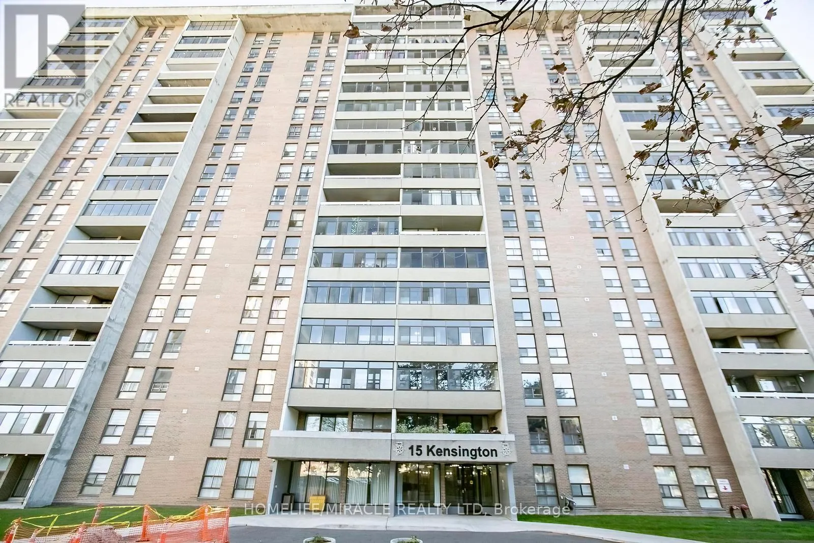 1610 - 15 KENSINGTON ROAD