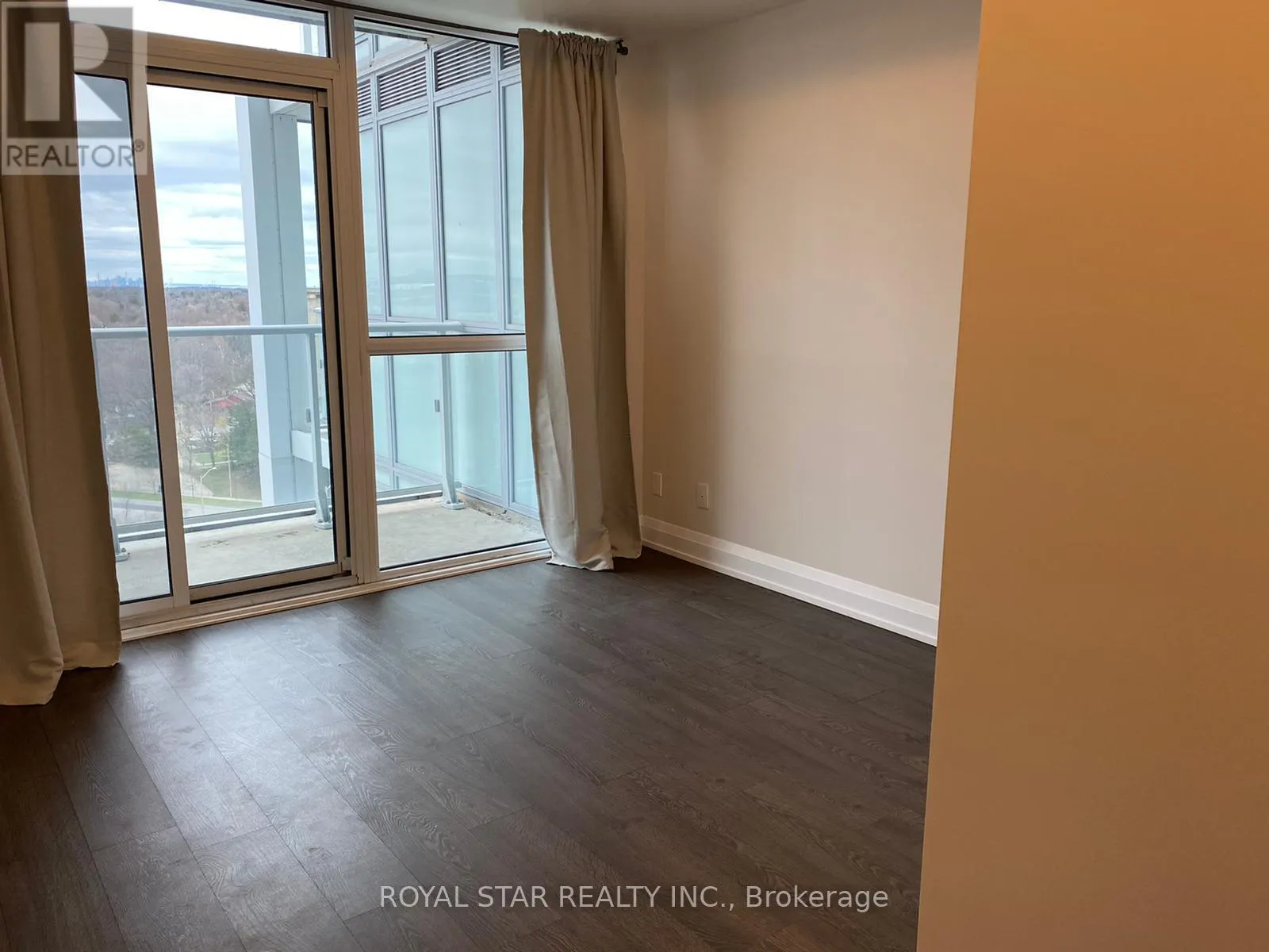 1204 - 65 SPEERS ROAD