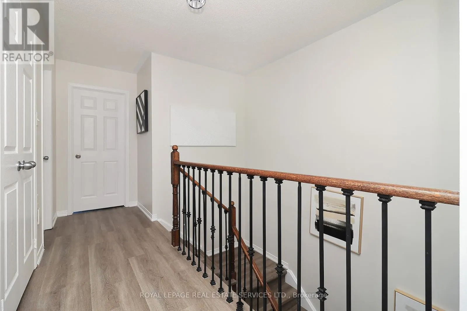 1747 COBRA CRESCENT