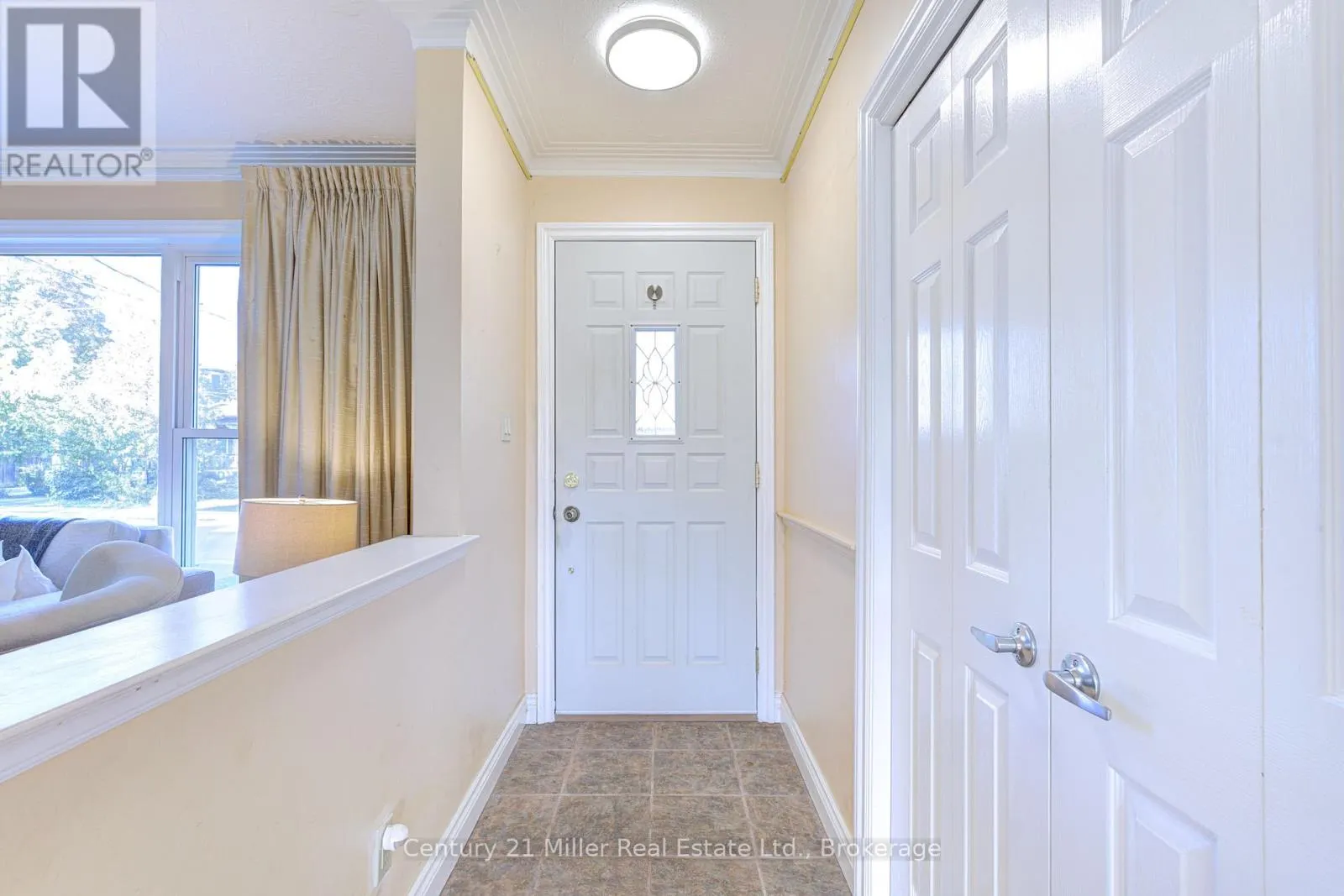 46 WOODLAWN AVENUE