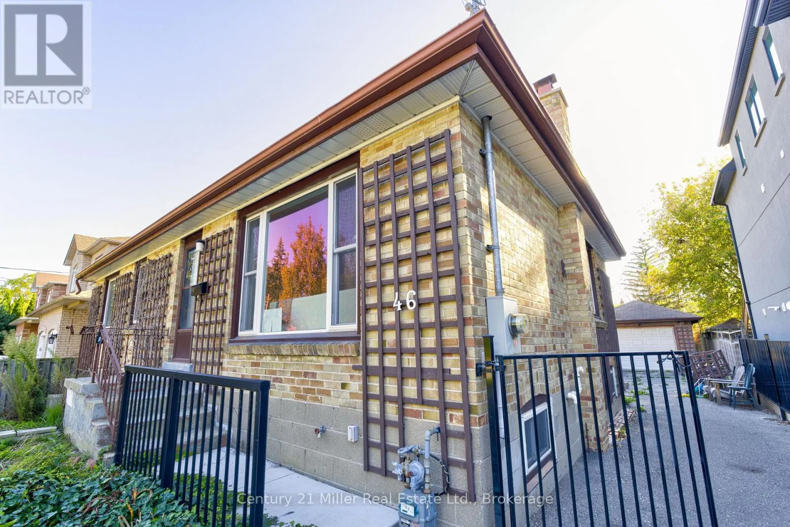 46 WOODLAWN AVENUE