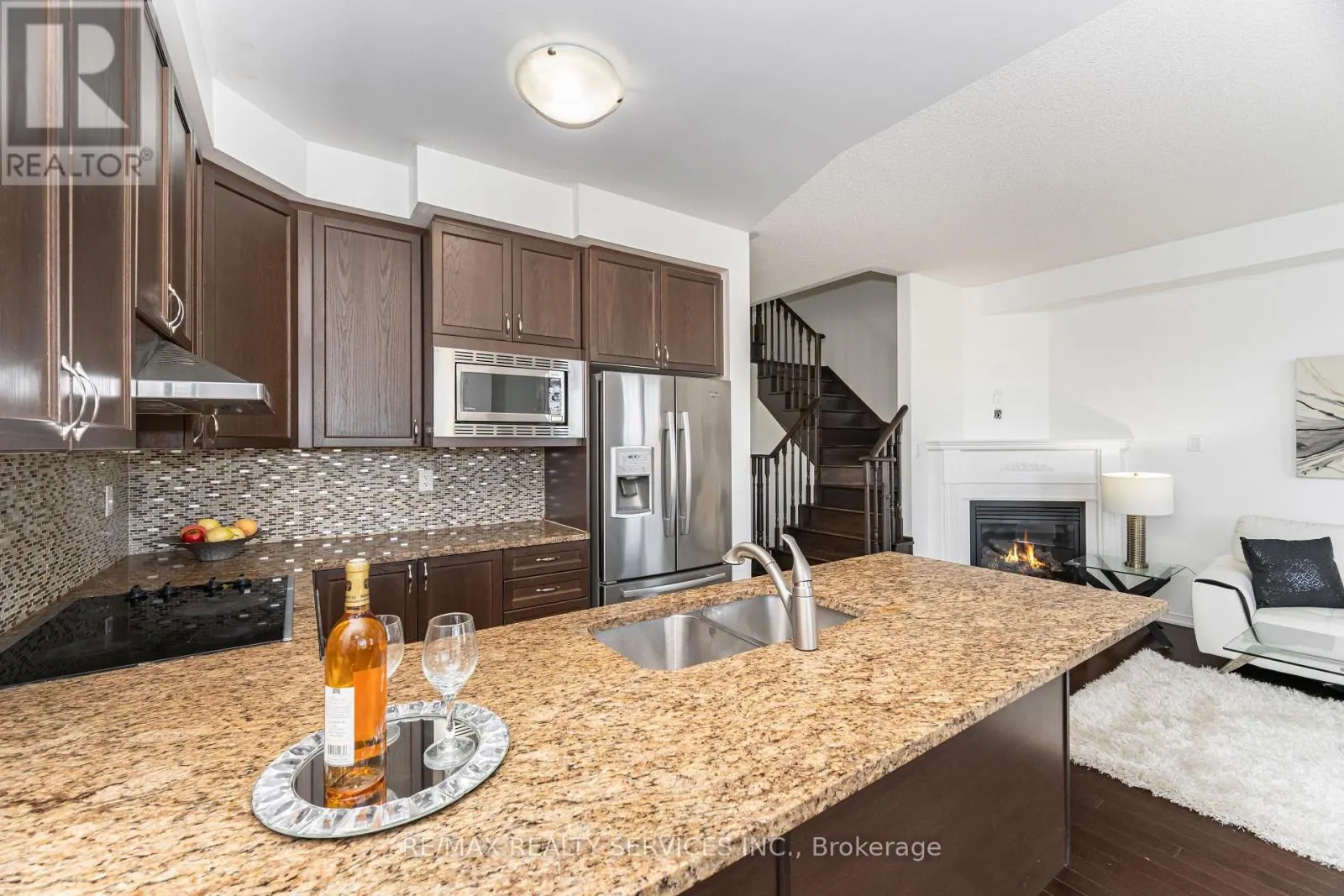 27 SUSSEXVALE DRIVE