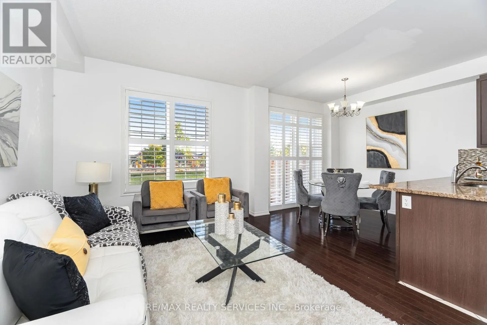27 SUSSEXVALE DRIVE