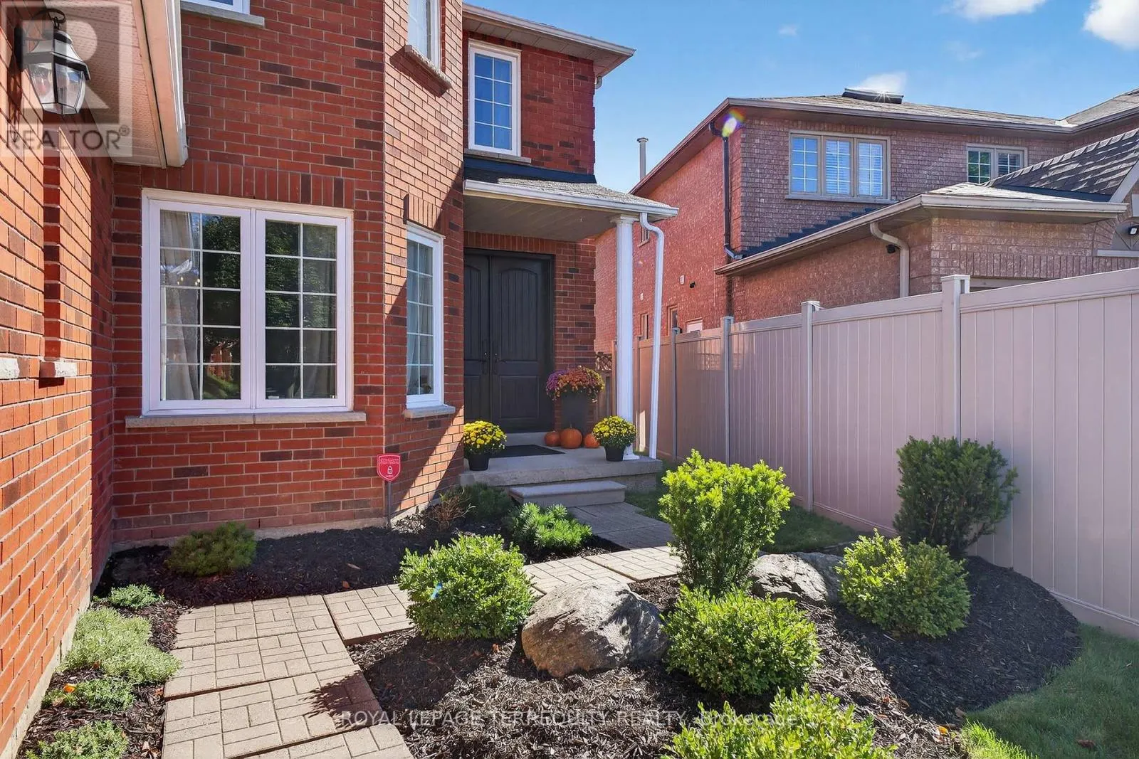 3108 EDEN OAK CRESCENT