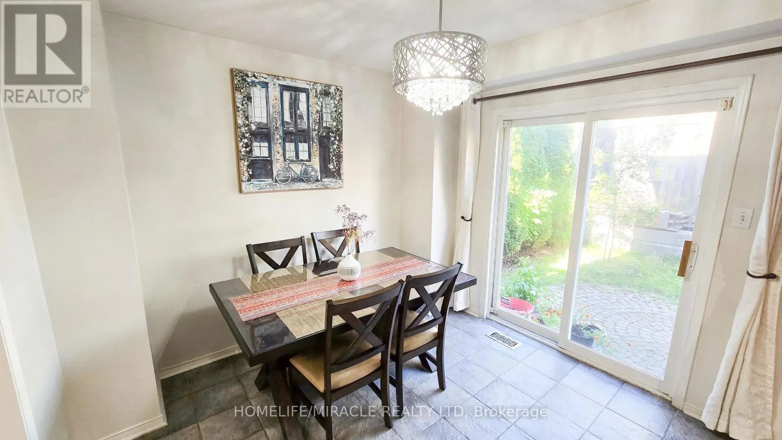 48 BRAMCEDAR CRESCENT