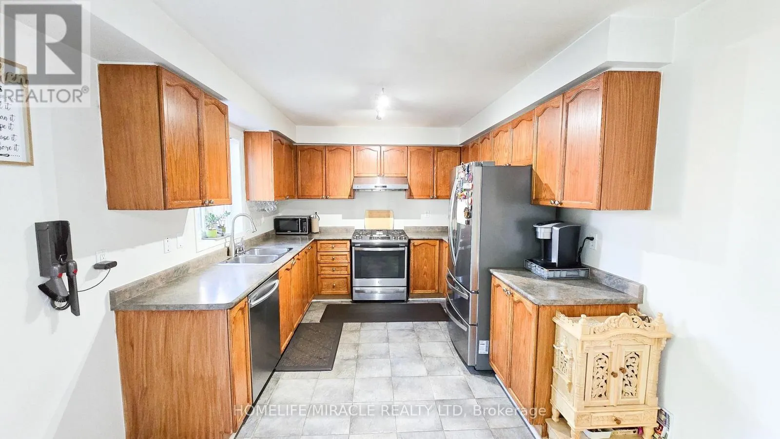 48 BRAMCEDAR CRESCENT