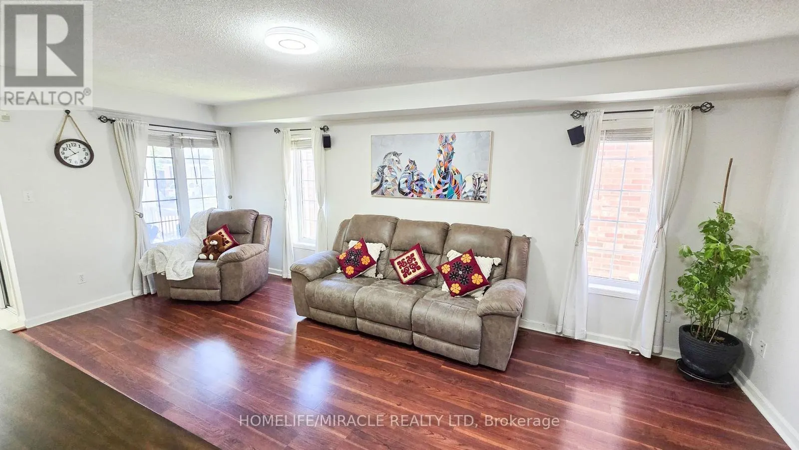 48 BRAMCEDAR CRESCENT
