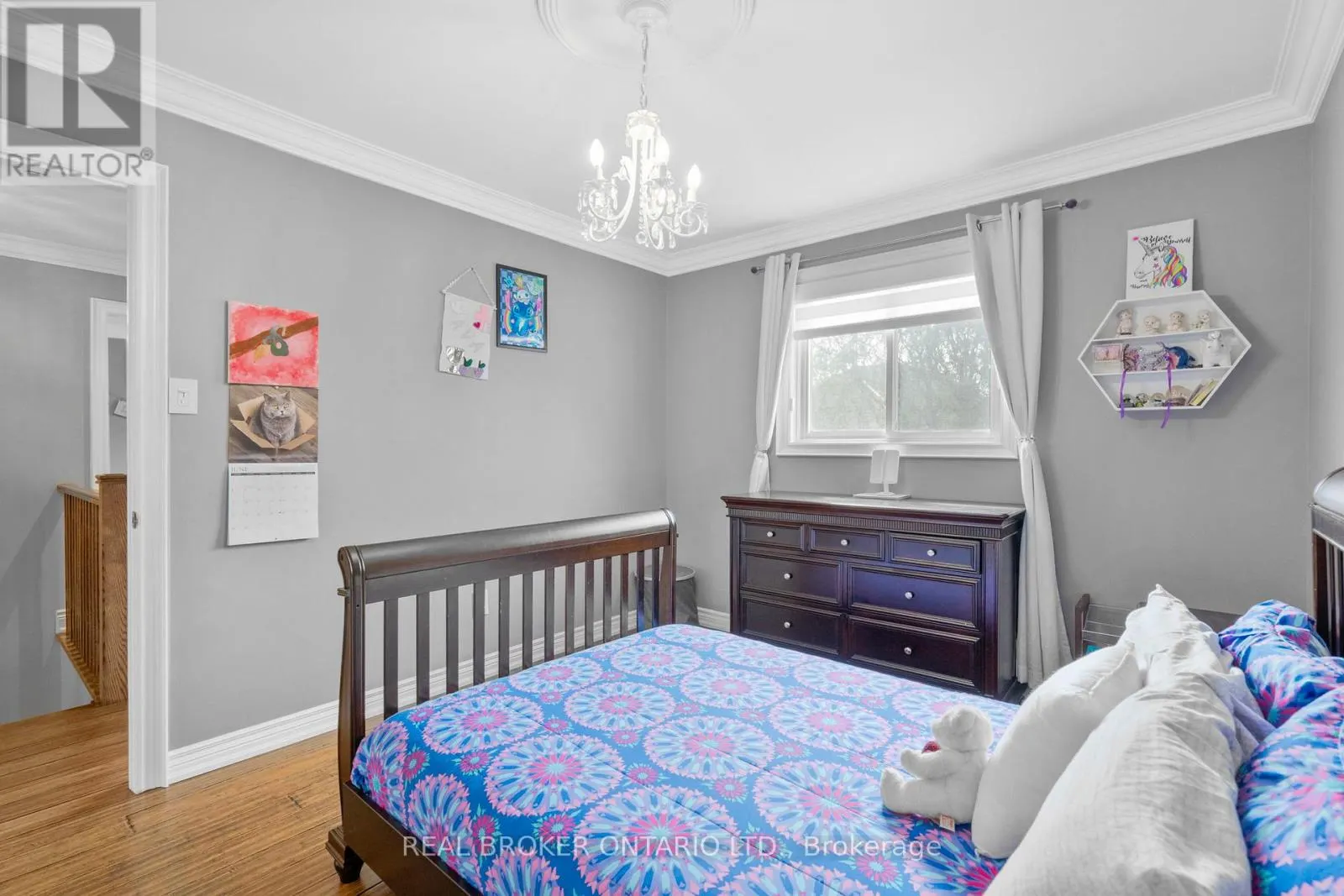 11 FOUNTAINBRIDGE DRIVE