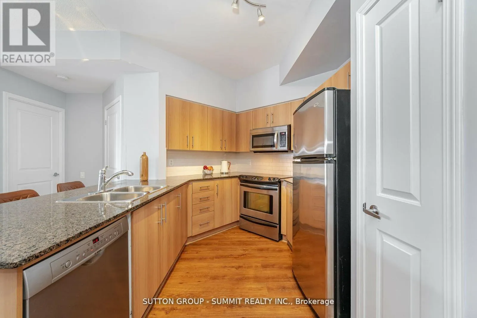 304 - 15 WINDERMERE AVENUE