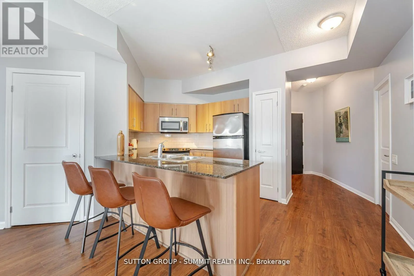 304 - 15 WINDERMERE AVENUE