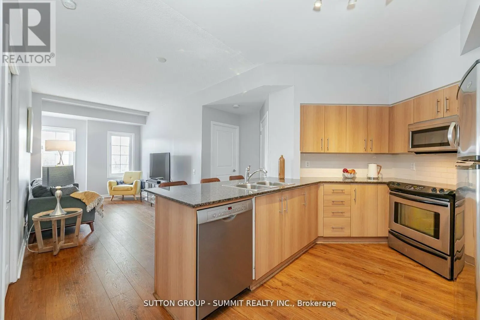304 - 15 WINDERMERE AVENUE