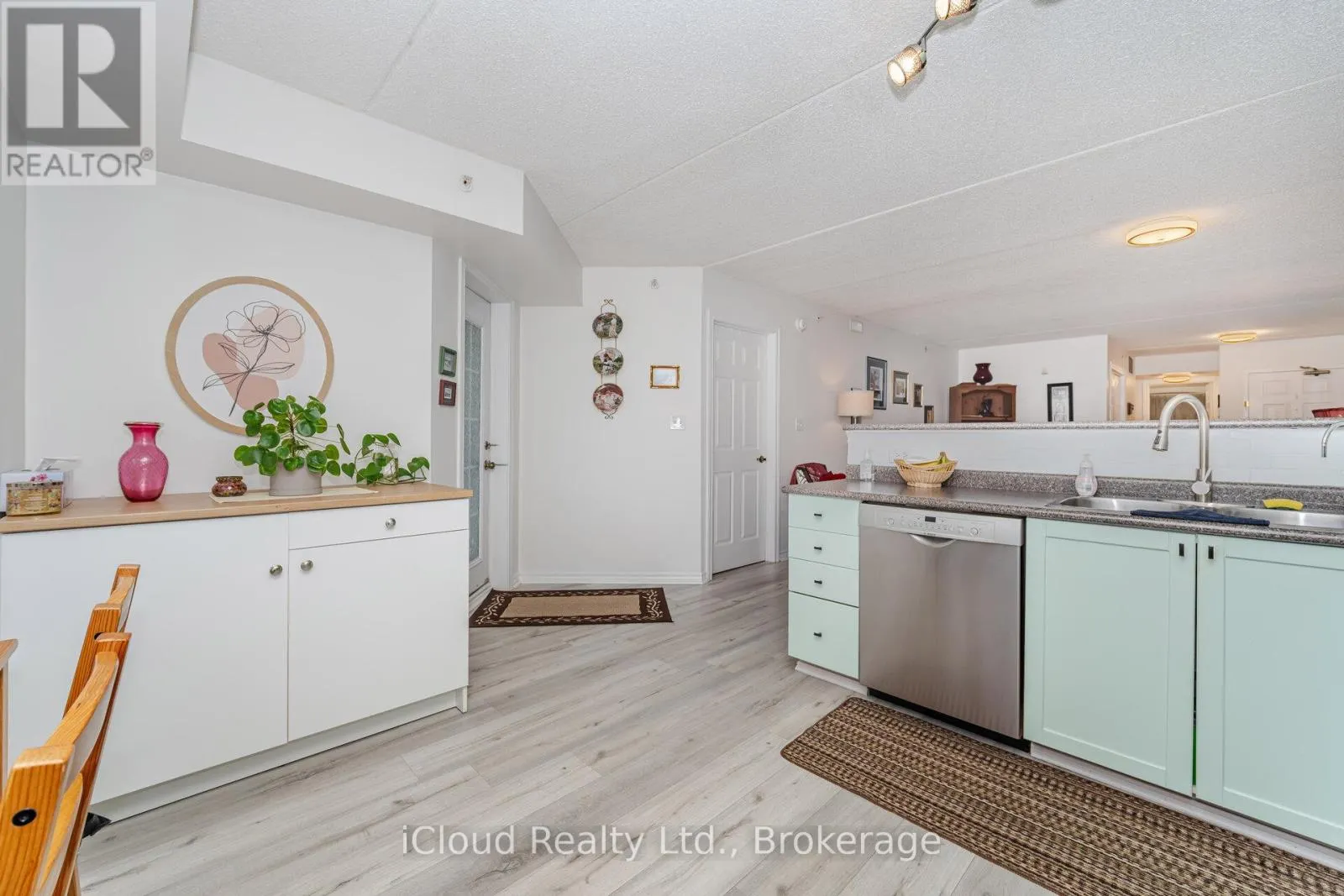 111 - 2035 APPLEBY LINE