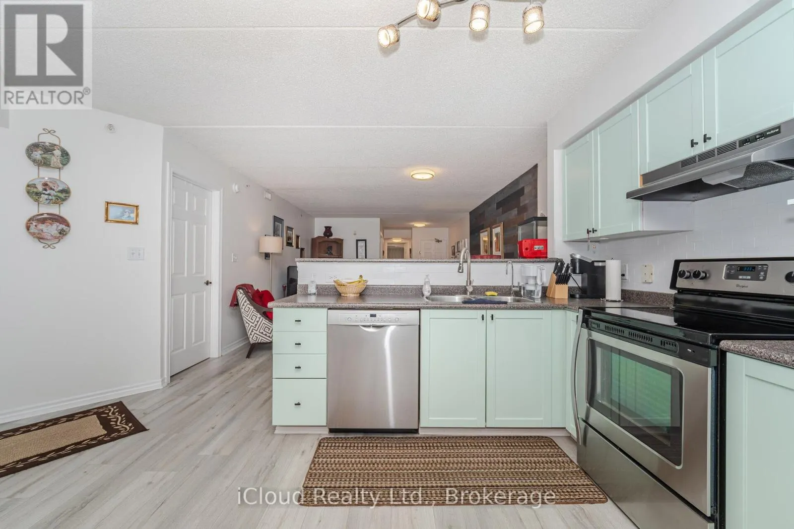 111 - 2035 APPLEBY LINE