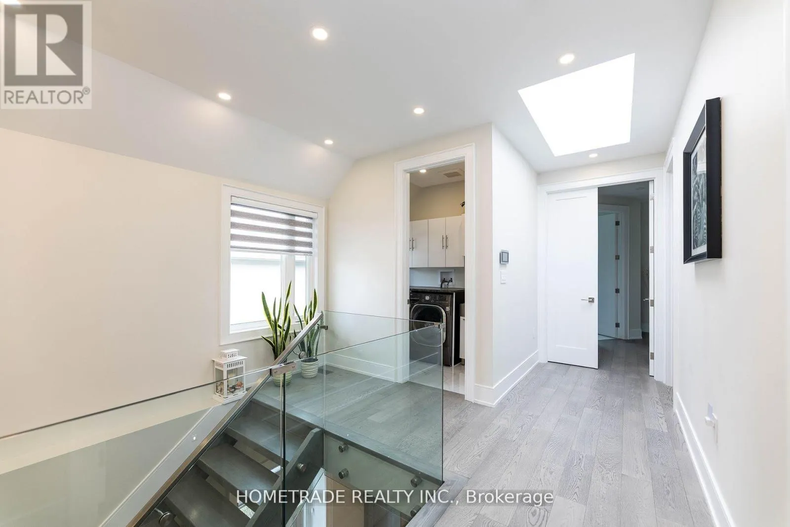 53 CULNAN AVENUE E