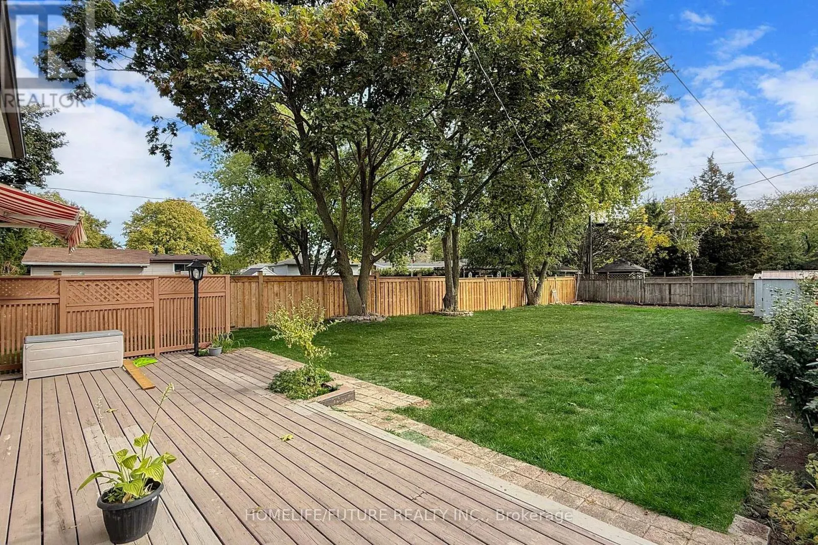 659 BRIDLE WOOD