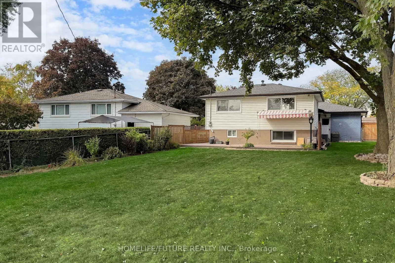 659 BRIDLE WOOD
