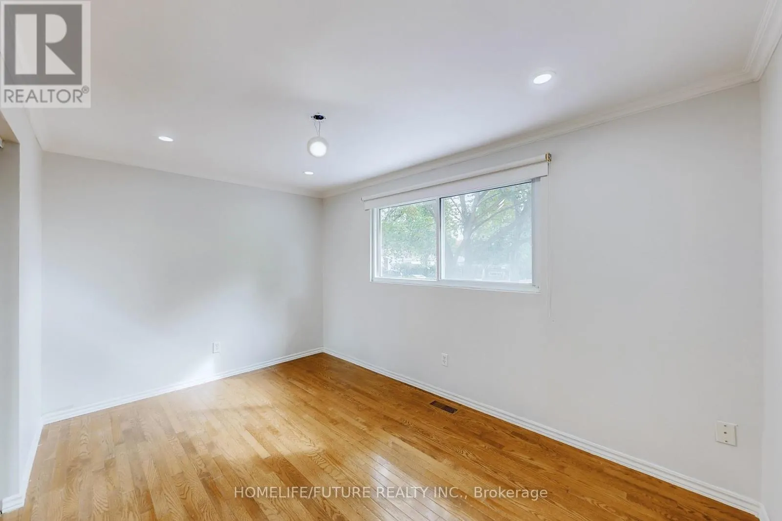 659 BRIDLE WOOD
