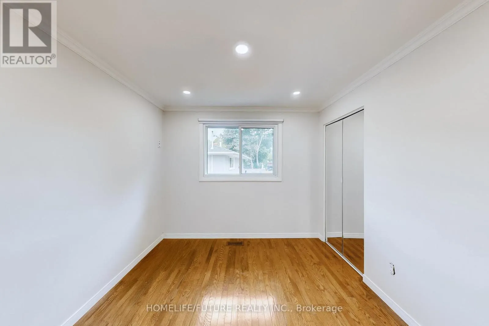 659 BRIDLE WOOD