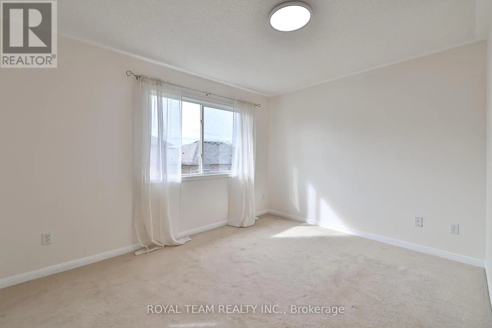 2439 HOLLYBROOK DRIVE