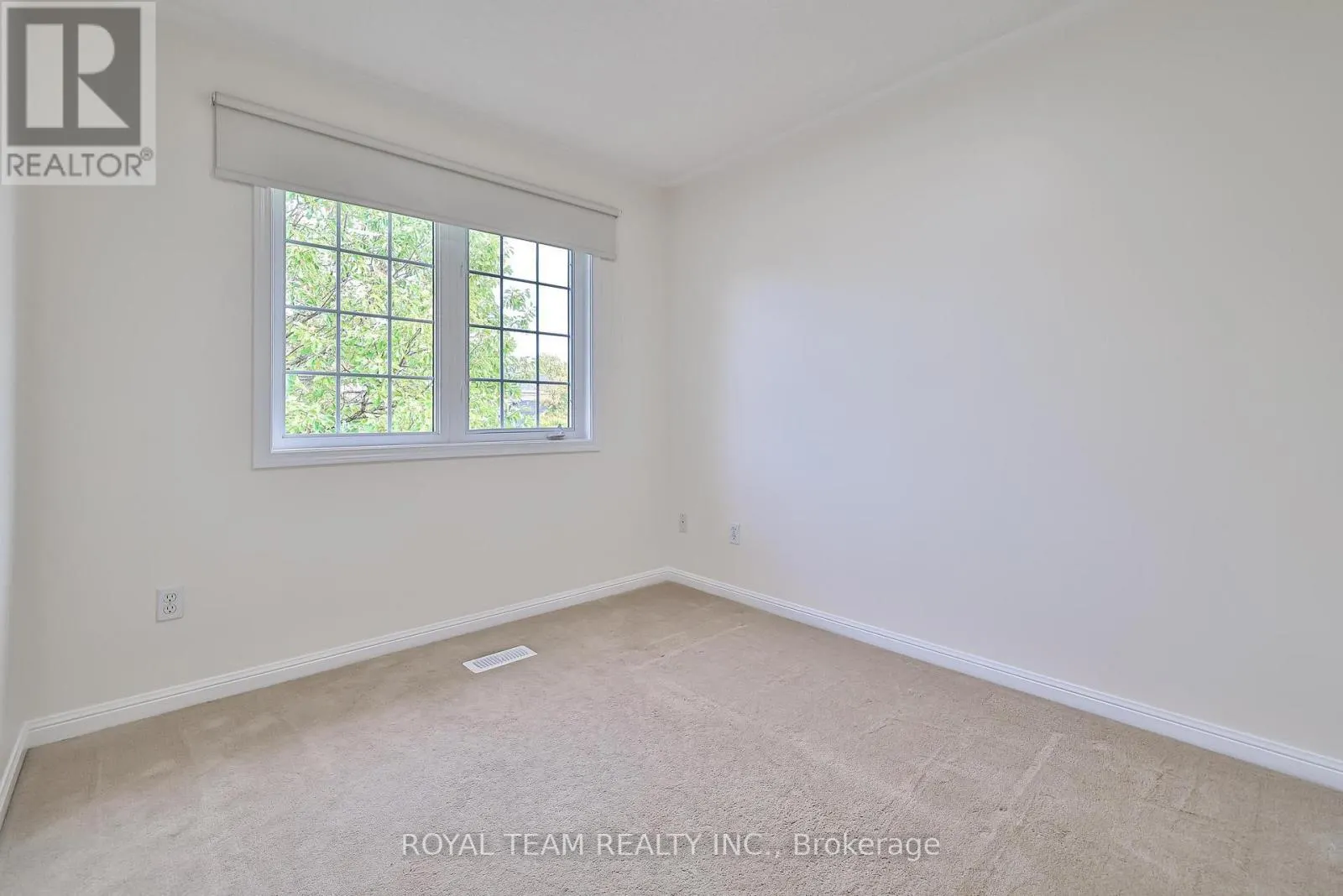2439 HOLLYBROOK DRIVE