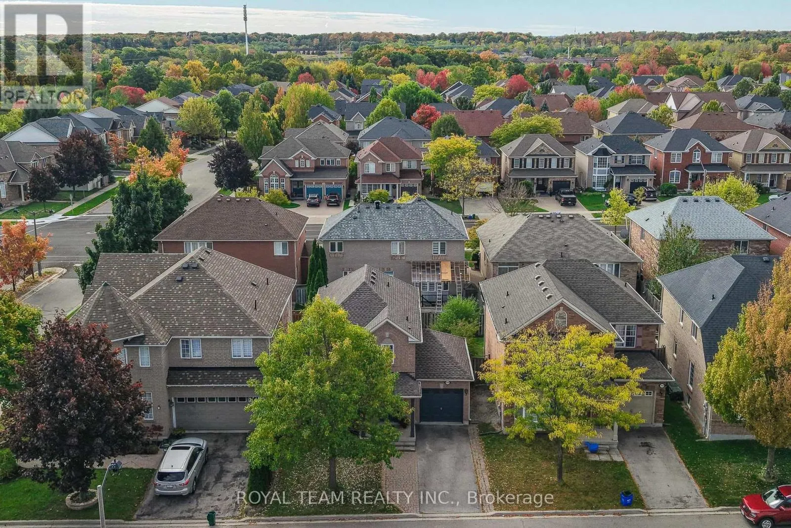 2439 HOLLYBROOK DRIVE