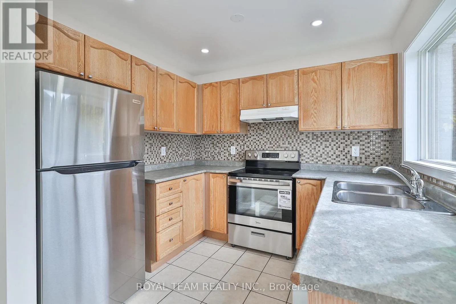 2439 HOLLYBROOK DRIVE