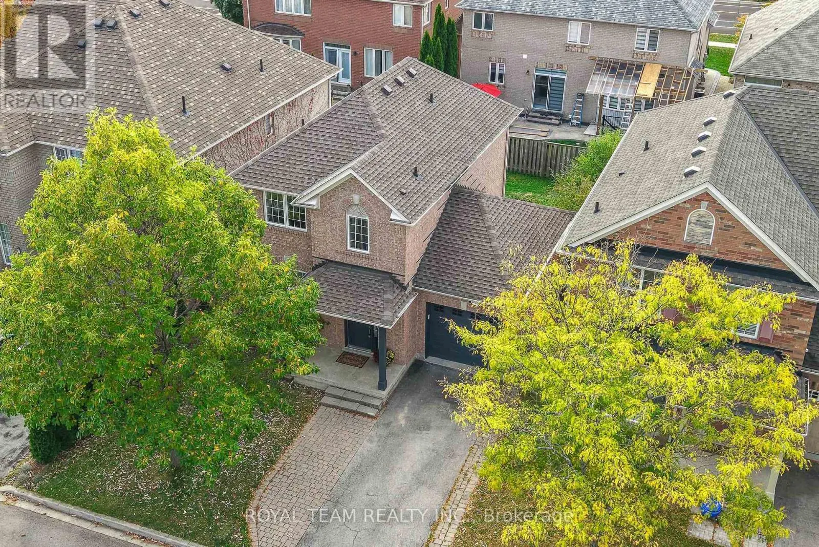 2439 HOLLYBROOK DRIVE
