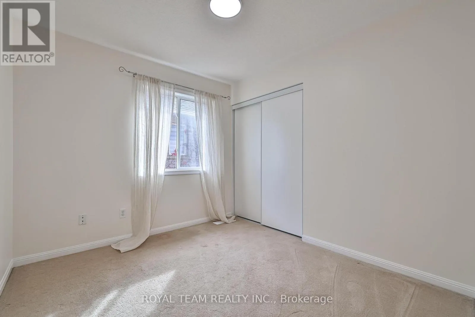 2439 HOLLYBROOK DRIVE