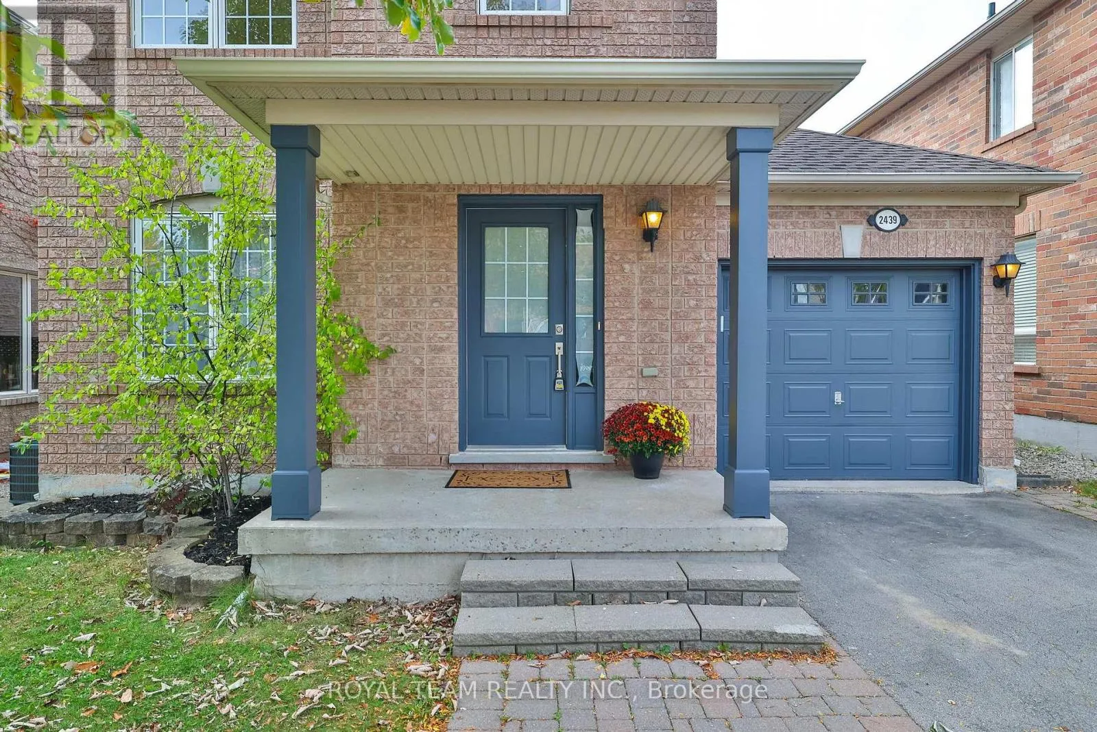 2439 HOLLYBROOK DRIVE