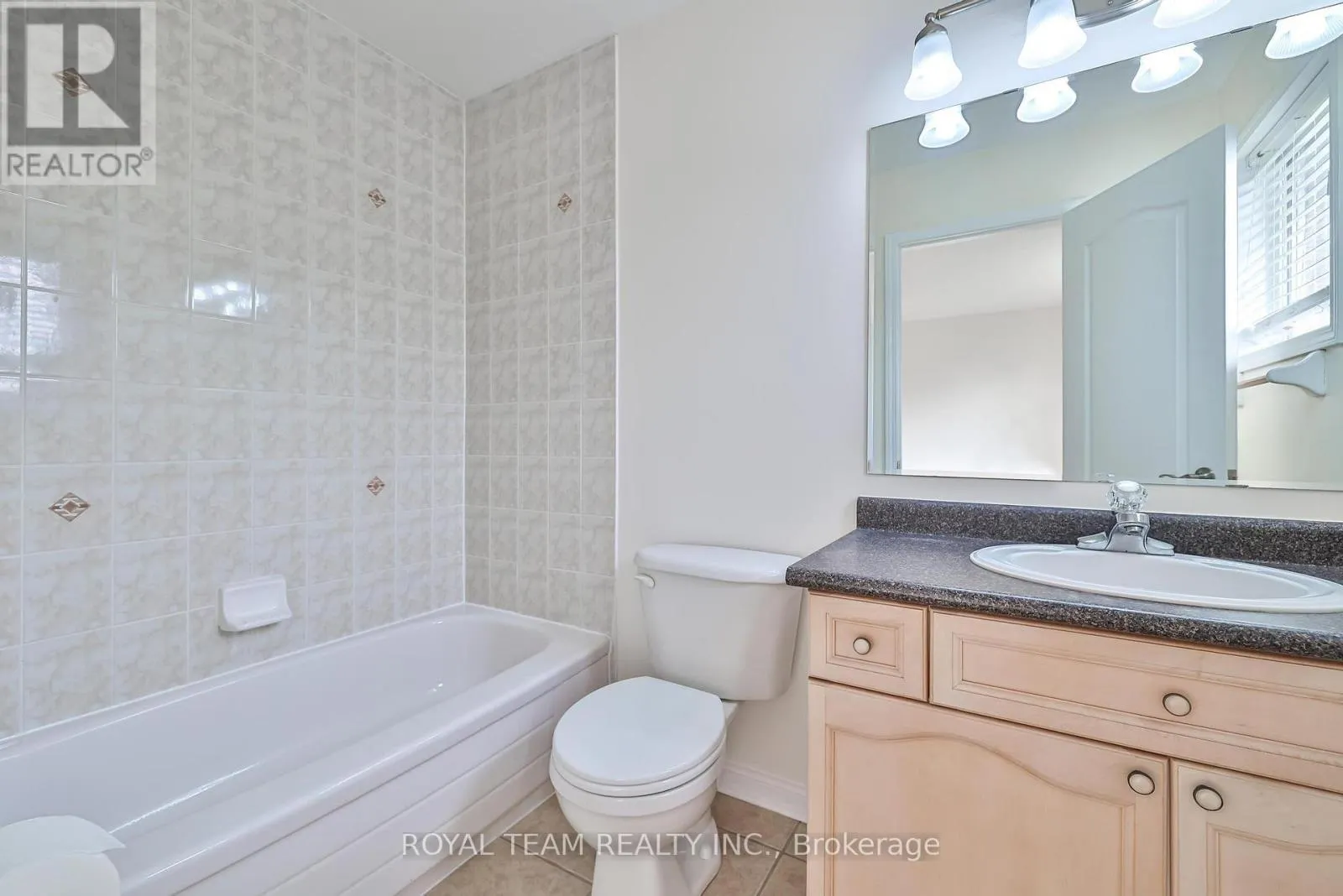 2439 HOLLYBROOK DRIVE