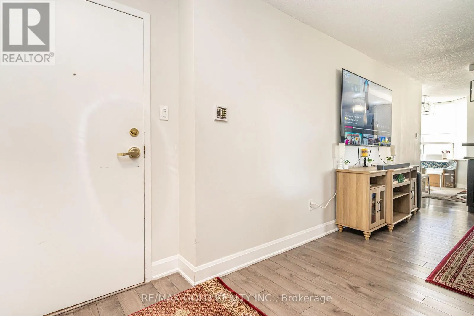 403 - 30 MALTA AVENUE